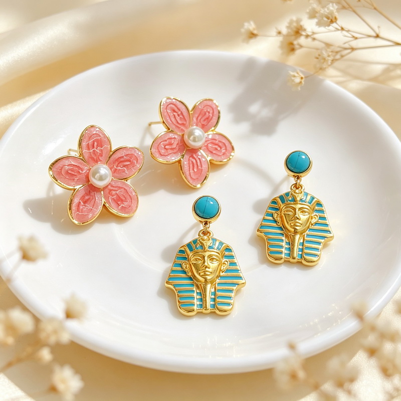 Women'S Egyptian Accessories - Orecchini da Donna in Acciaio Inossidabile
