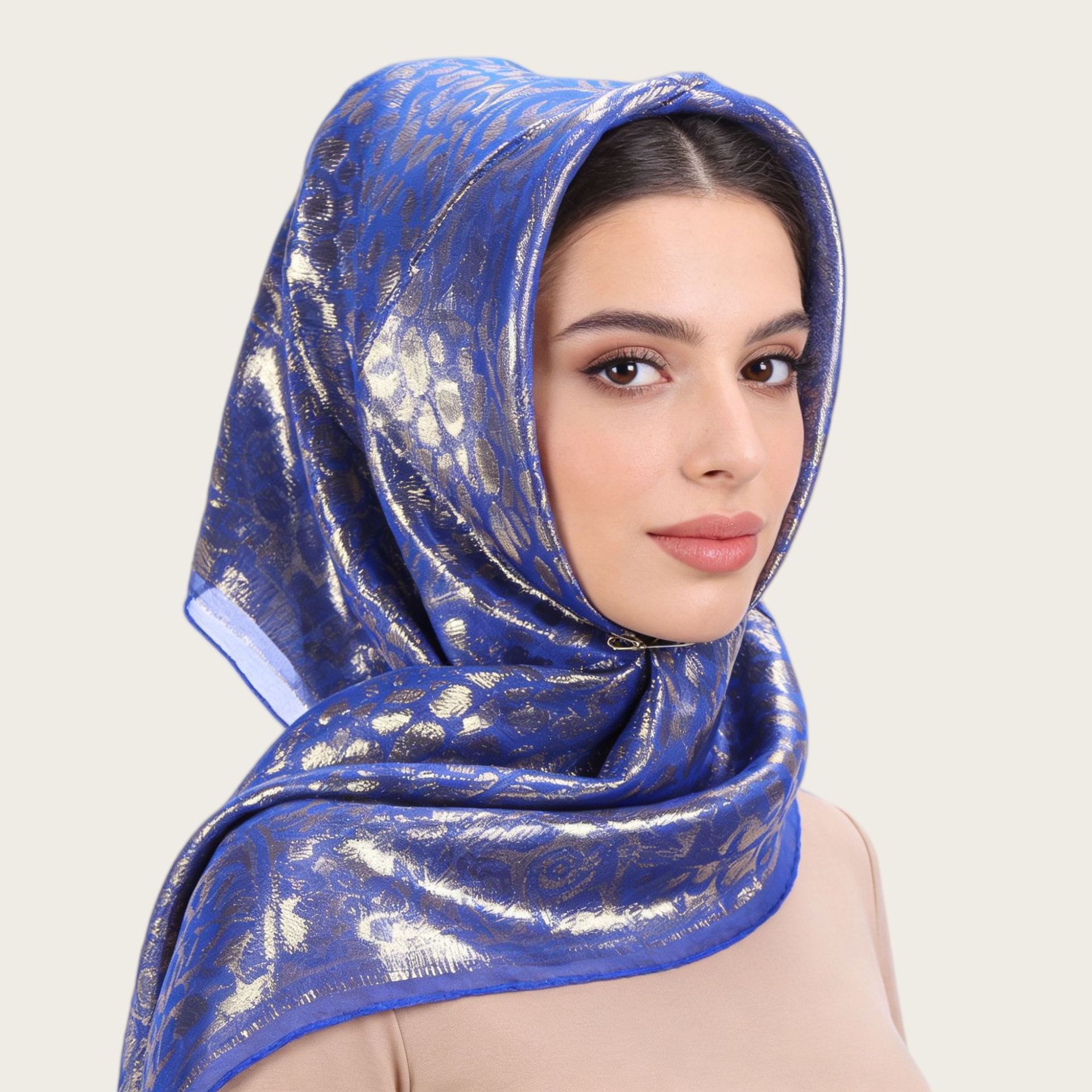 Foulard Quadrato Jacquard con  - Women Accessories Usa recensione e prezzo