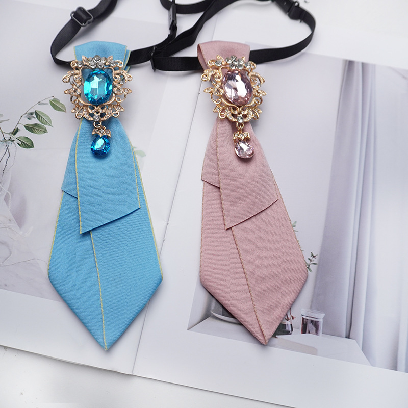 Fiocco multifunzionale per uom - Women Accessories In English recensione e prezzo